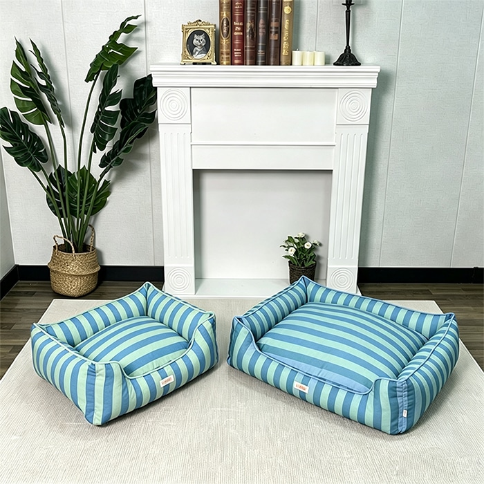 Polyester canvas dog bed in light green and sky blue striped pattern, small and large size comparison