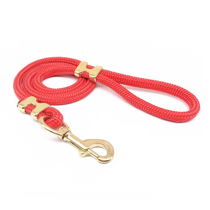 Red nylon rope dog lead in custom color, double-braided construction Red nylon rope dog lead in custom color, double-braided construction